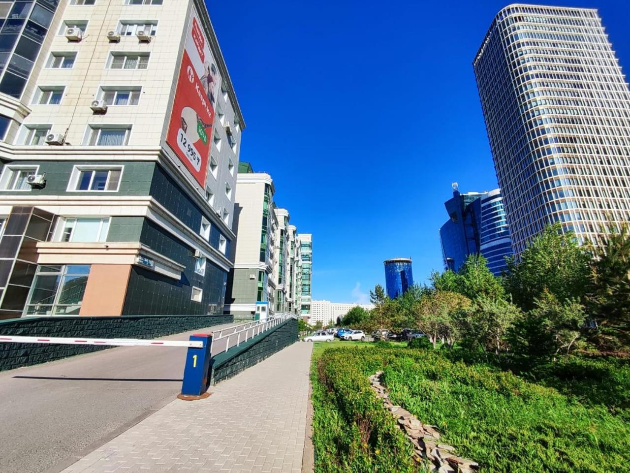 36 3Х Комн Кв На 1-8 Человек С Шикарным Видом На Байтерек Astaná Exterior foto
